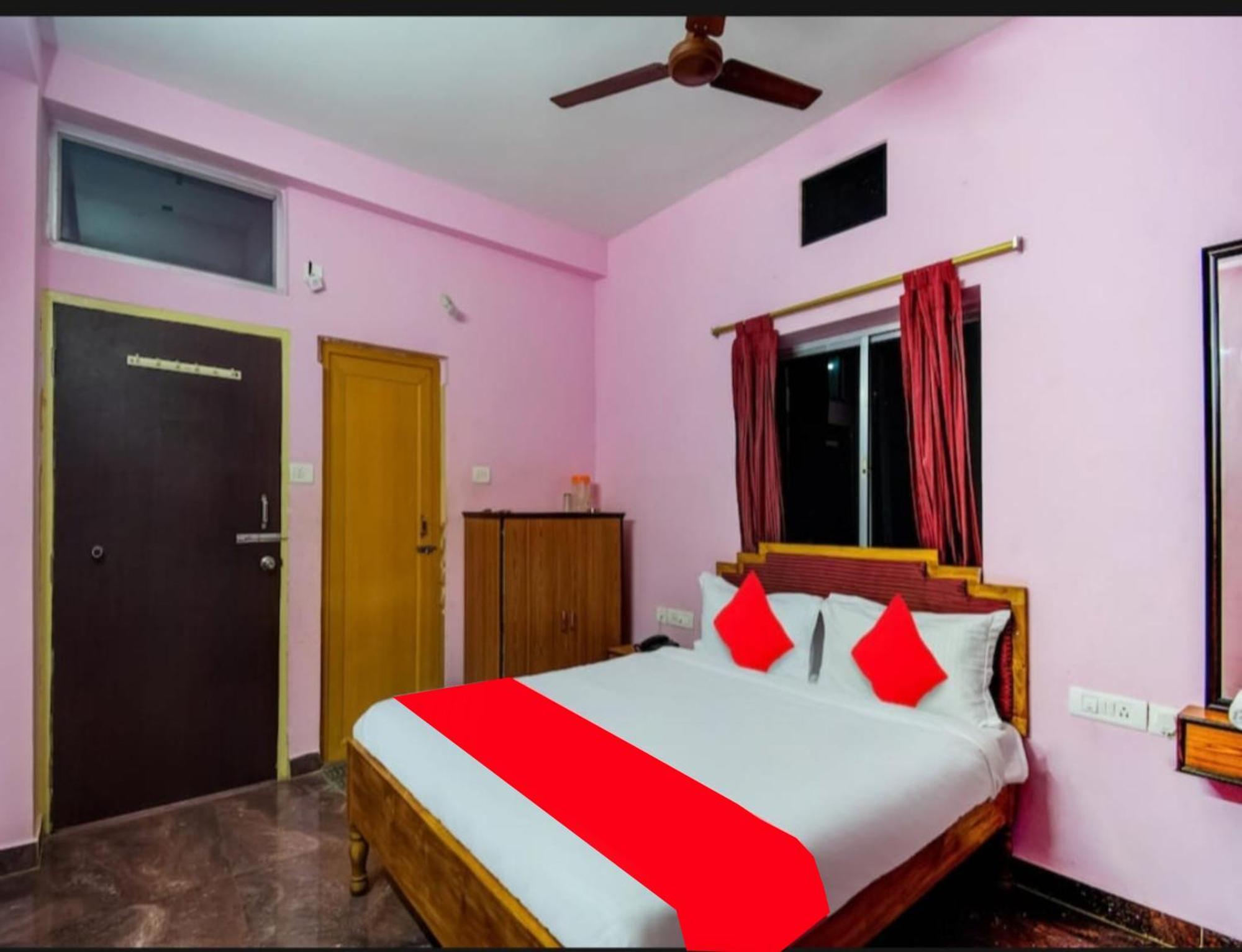 Hotel Planet9 Puri Official Exterior photo